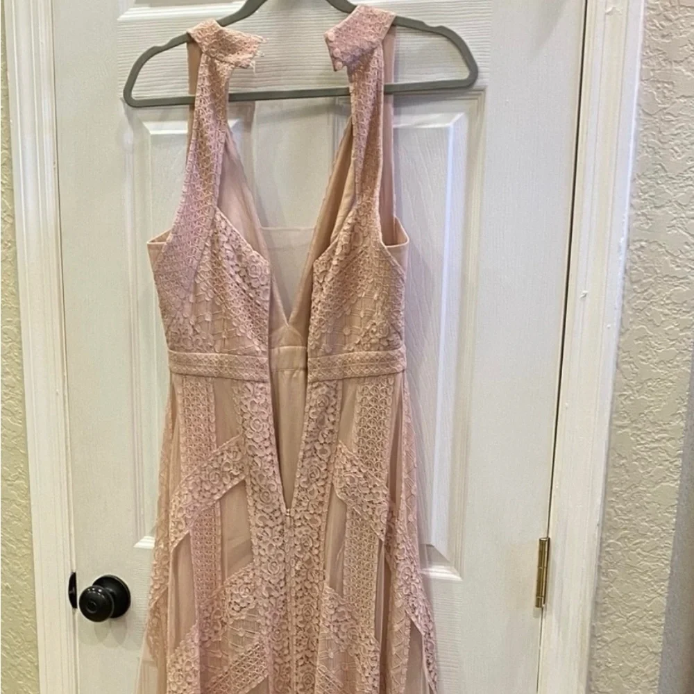 BCBGMAXAZRIA NUDE LACE/TULLE DRESS BEAUTIFUL!❤️ - Picture 4 of 6